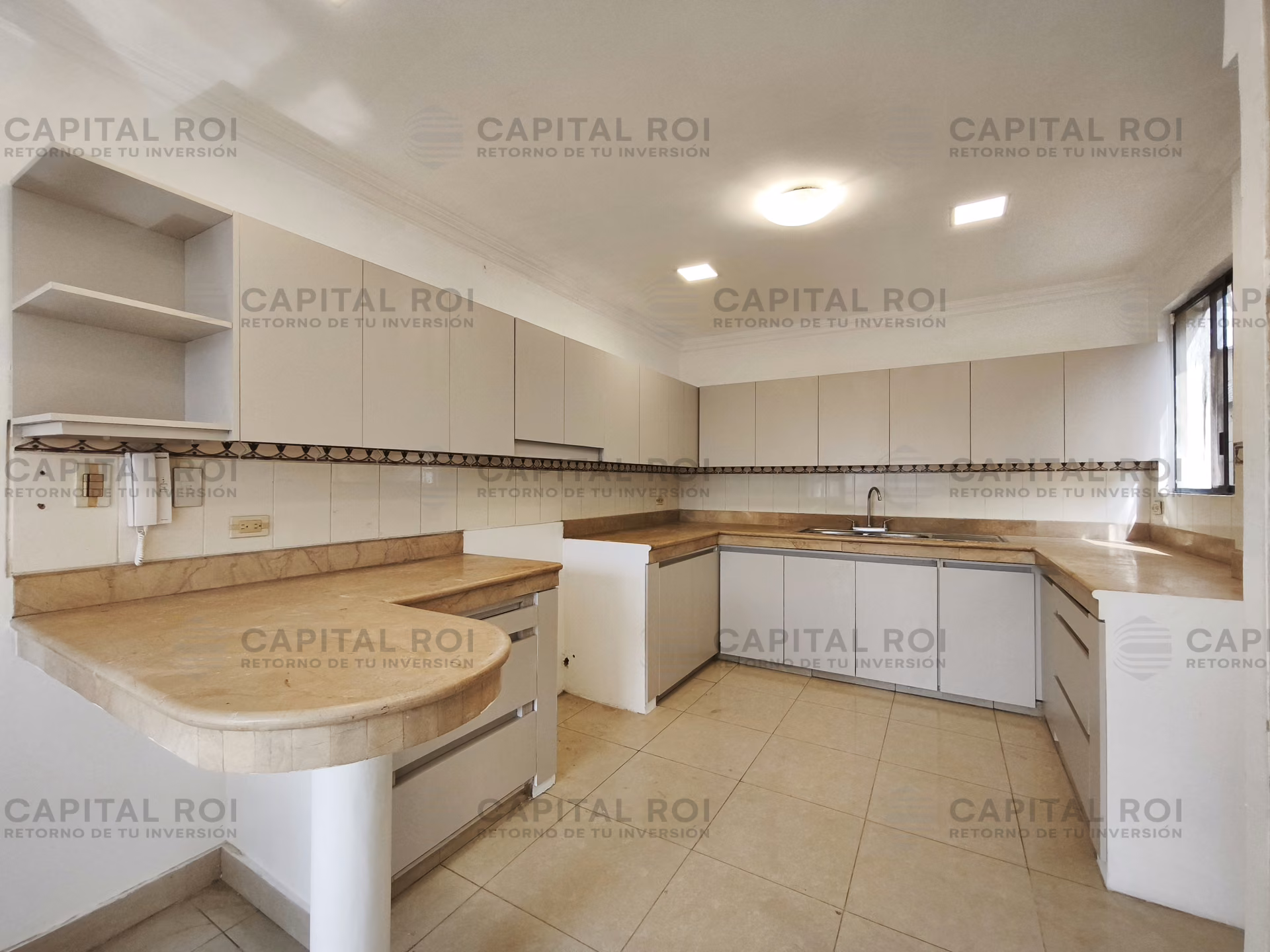 cocina cerrada