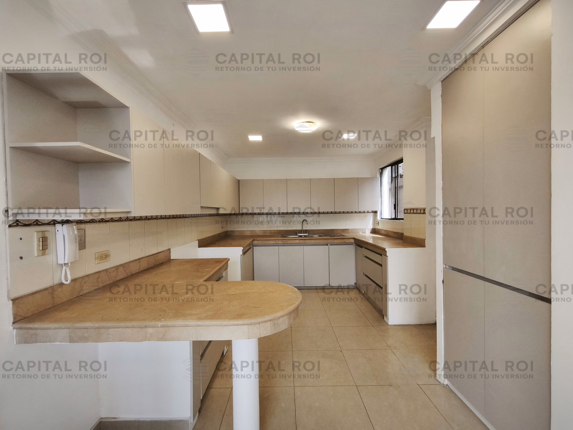 cocina amplia